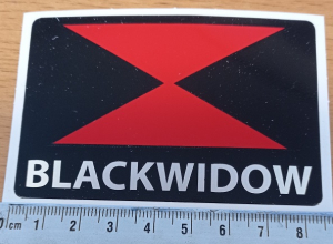 Hittebestendige Black Widow uitlaatsticker 85x55mm