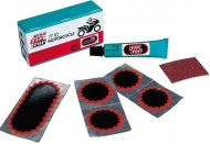 Set bandenplakkers met lijm en schuurpapier